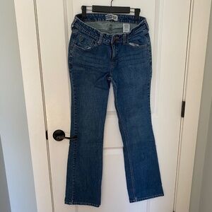 LEVI STRAUSS & CO LOW RISE BOOTCUT MISSES 8 LONG DARK WASH WOMANS JEANS